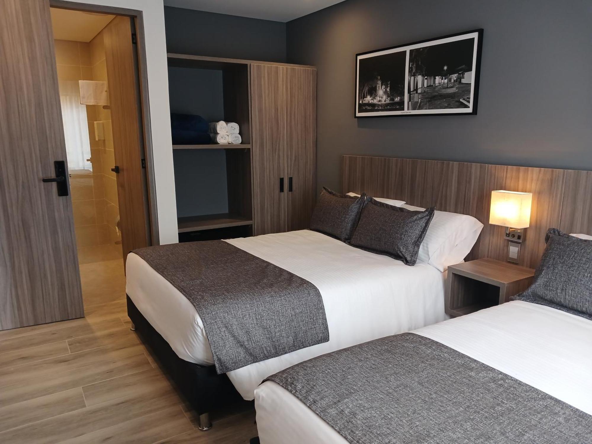 Hotel Santino Jenesano Екстериор снимка