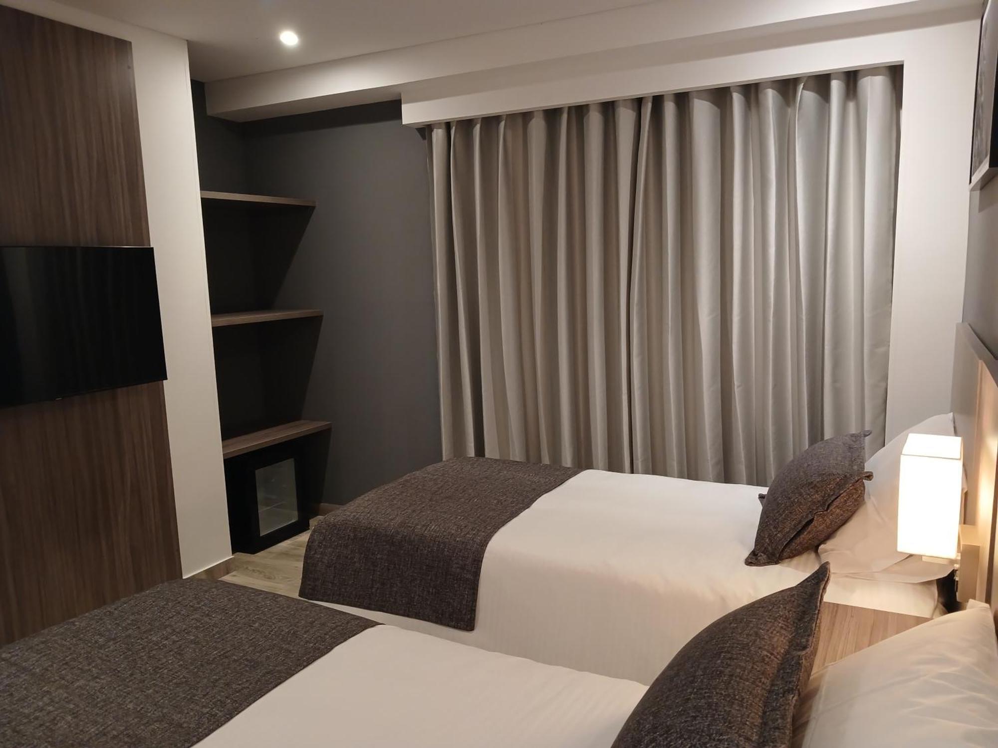 Hotel Santino Jenesano Екстериор снимка