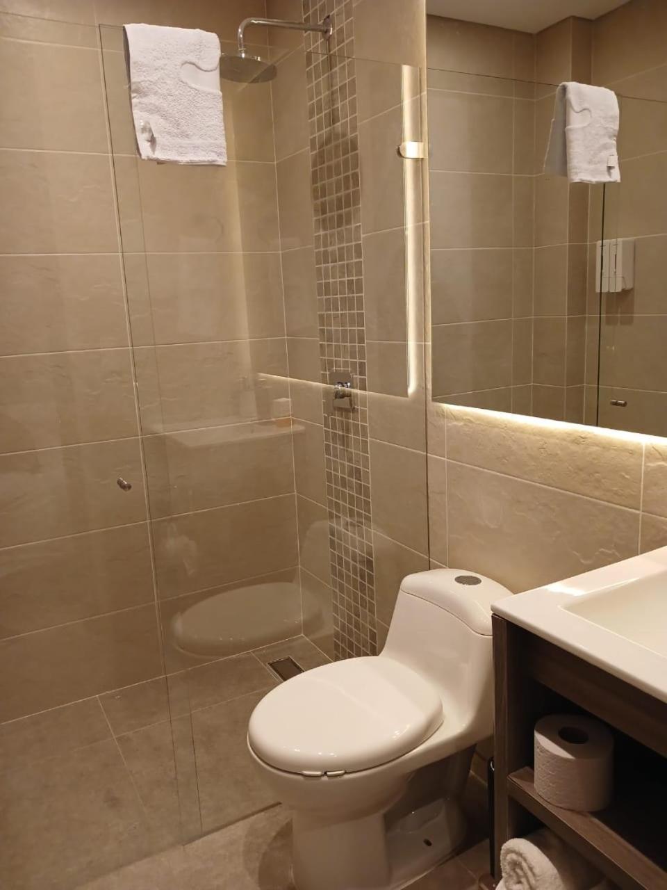 Hotel Santino Jenesano Екстериор снимка