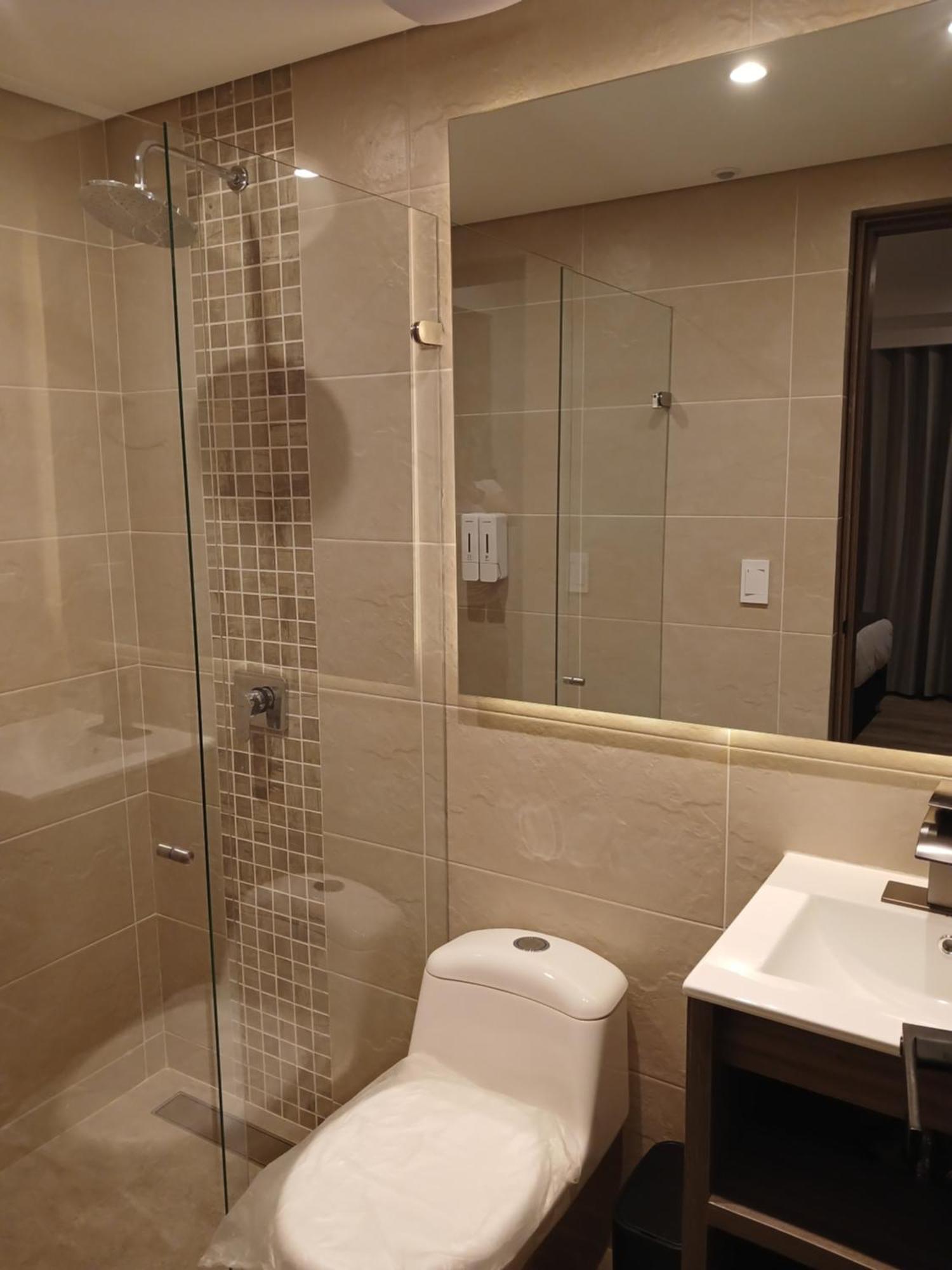 Hotel Santino Jenesano Екстериор снимка