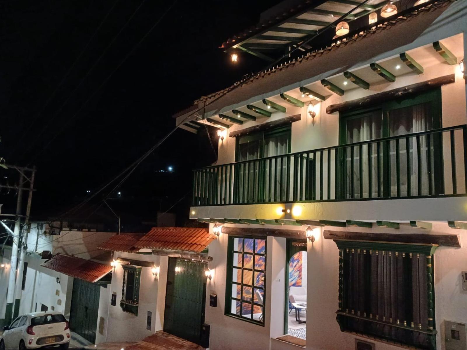 Hotel Santino Jenesano Екстериор снимка