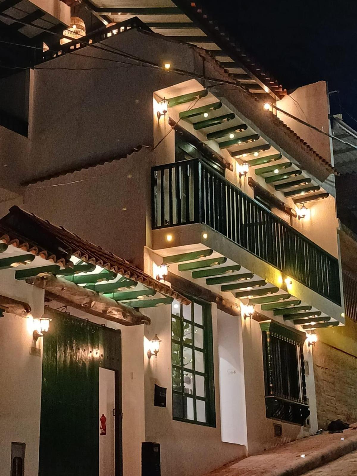 Hotel Santino Jenesano Екстериор снимка
